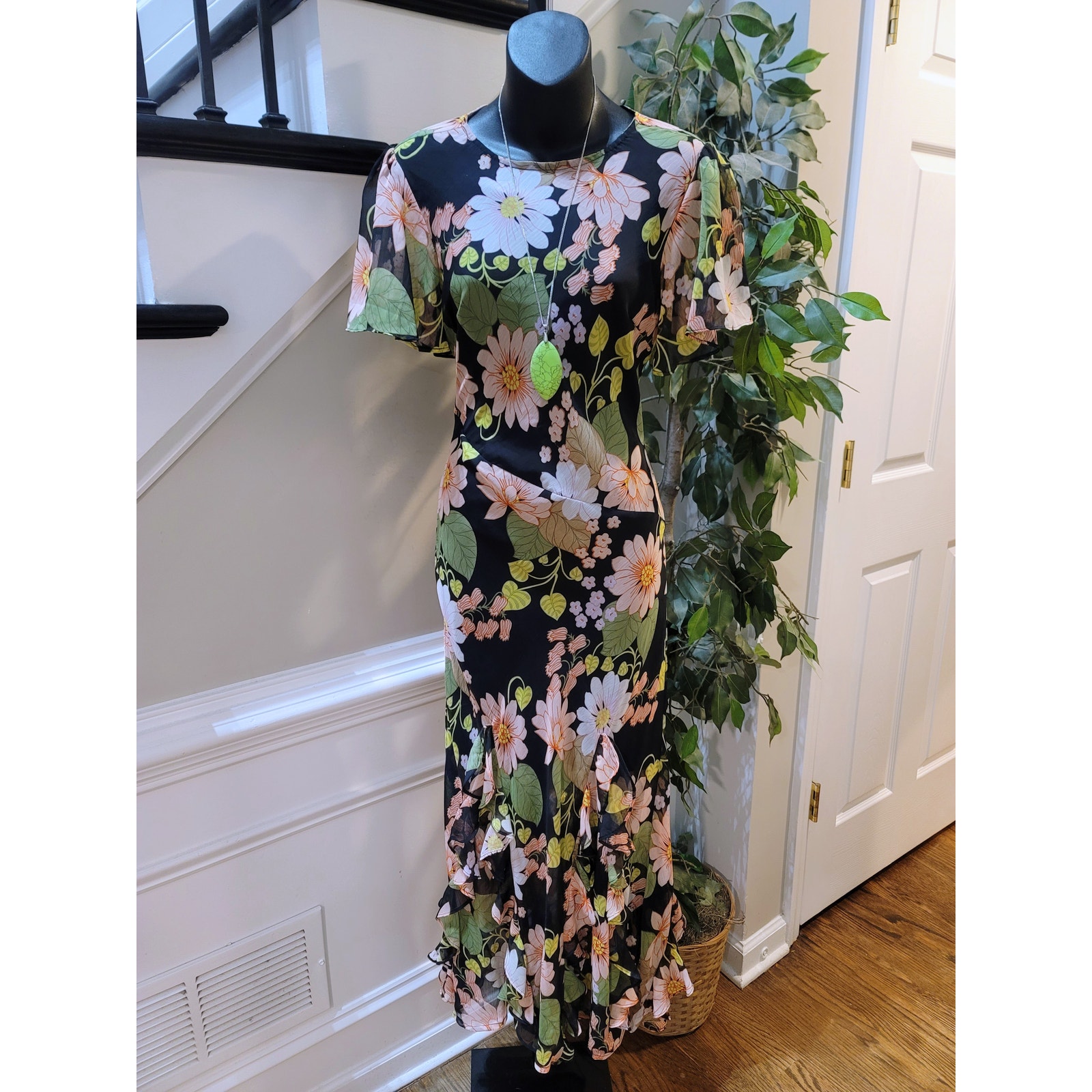 Asos Design Maxi Dress Women's Size 4 Multicolored Crew Neck Short Sleeves